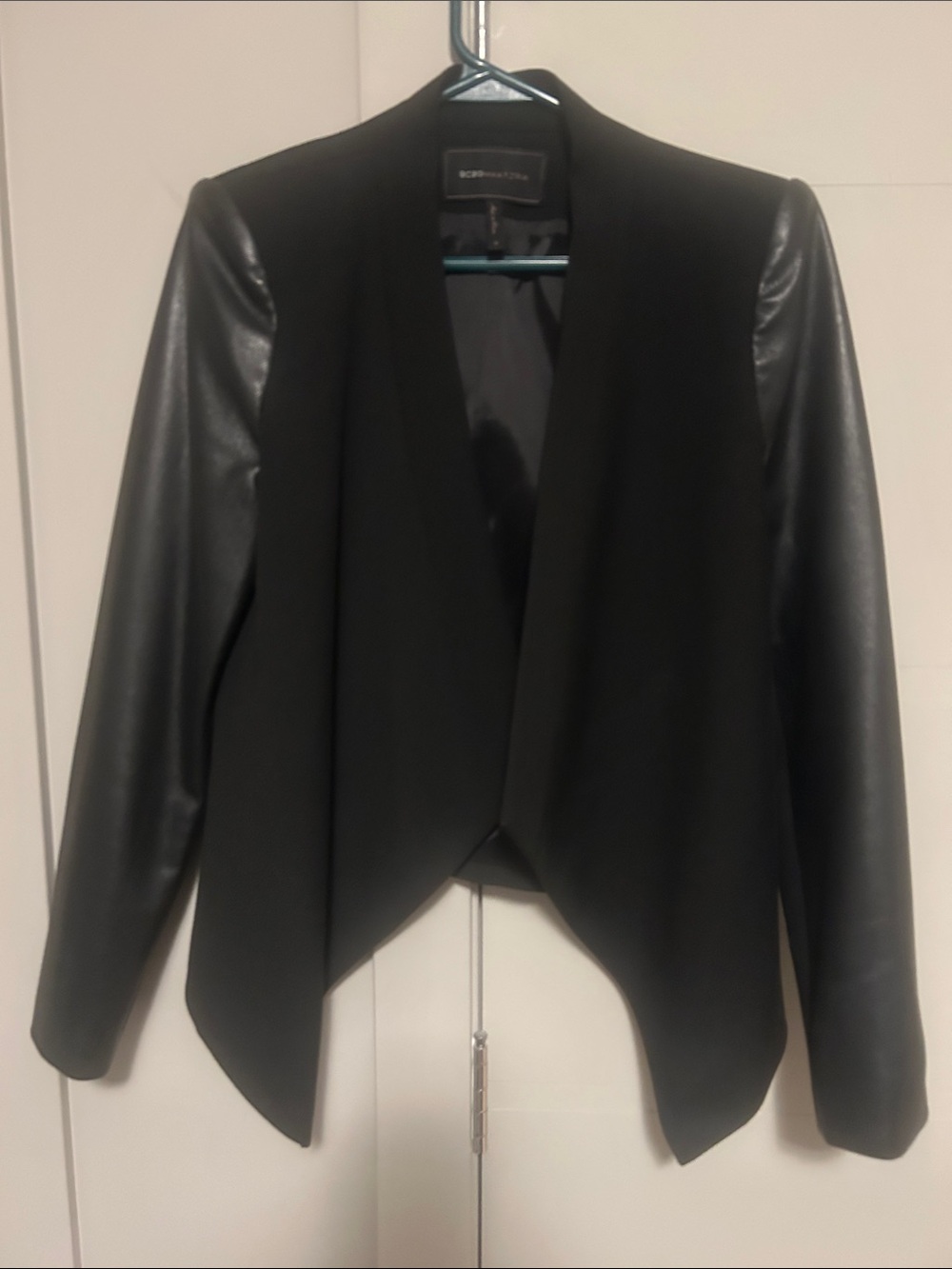 BCBGMAXAZRIA Black Draped Blazer with Faux Leather Sleeves w/zipper